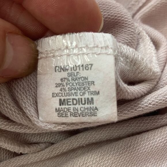 Pebble and Stone women's log sleeved sweatshirt Pink Star Sequin Top size M - Picture 13 of 13